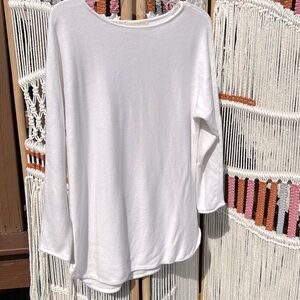 Michael Kors women’s medium weight sweater. Off white-size large- longer length